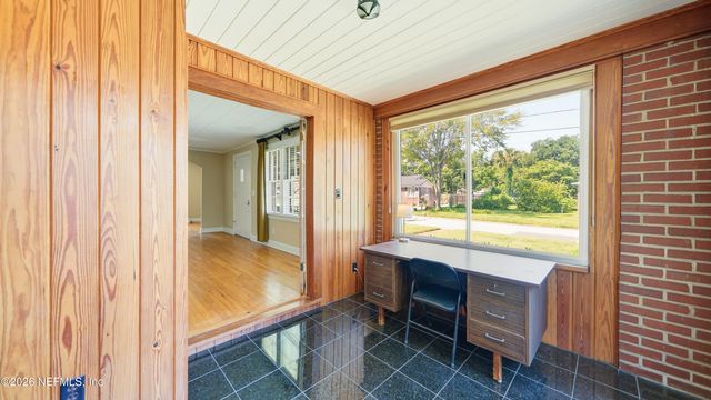821 OLD HICKORY Road, Jacksonville, FL 32207