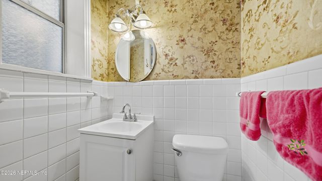 821 OLD HICKORY Road, Jacksonville, FL 32207