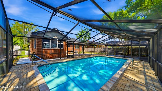 821 OLD HICKORY Road, Jacksonville, FL 32207