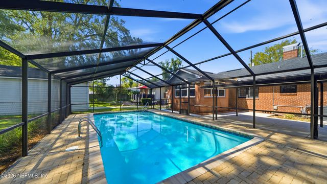 821 OLD HICKORY Road, Jacksonville, FL 32207