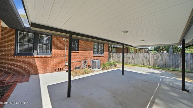 821 OLD HICKORY Road, Jacksonville, FL 32207