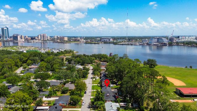 821 OLD HICKORY Road, Jacksonville, FL 32207