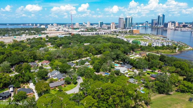 821 OLD HICKORY Road, Jacksonville, FL 32207