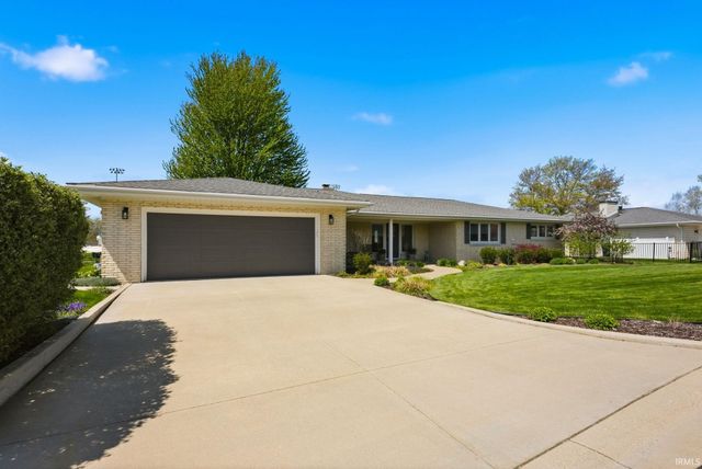 31 Fairlane Drive, Warsaw, IN 46580