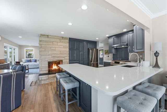 31 Fairlane Drive, Warsaw, IN 46580