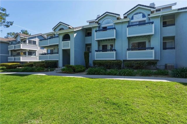 20362 Rue Crevier 605, Canyon Country, CA 91351