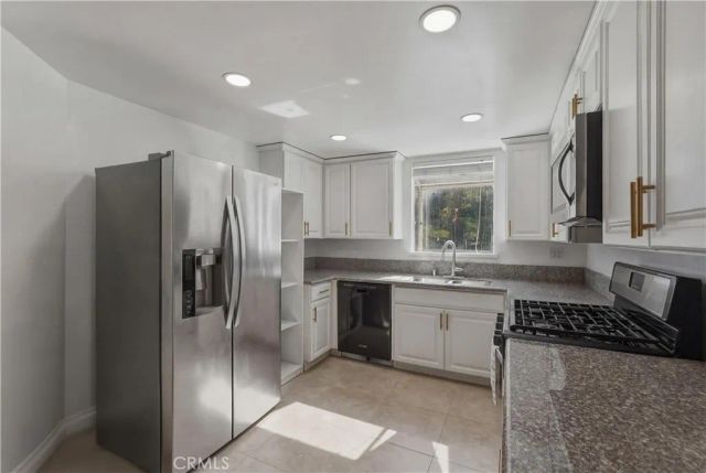 20362 Rue Crevier 605, Canyon Country, CA 91351