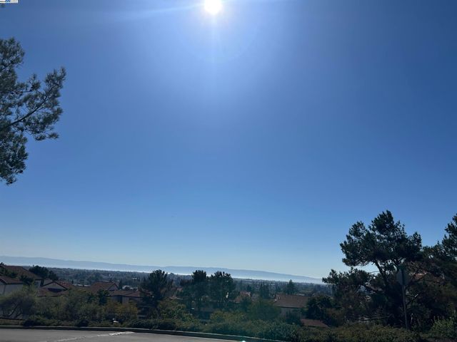 21117 Gary Dr 106, Hayward, CA 94546