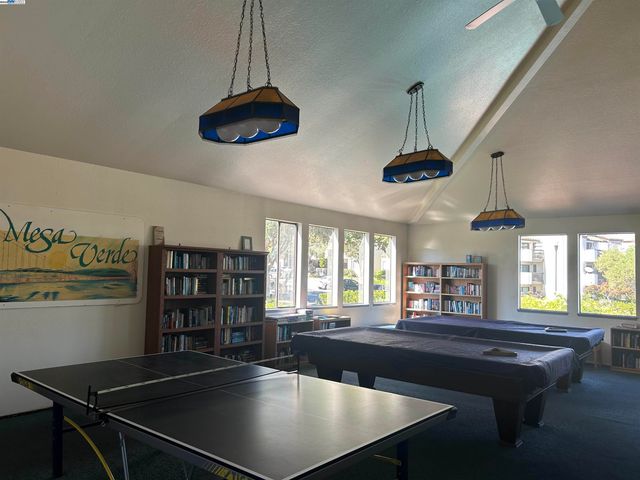 21117 Gary Dr 106, Hayward, CA 94546