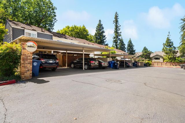 6361 Wexford Cir, Citrus Heights, CA 95621