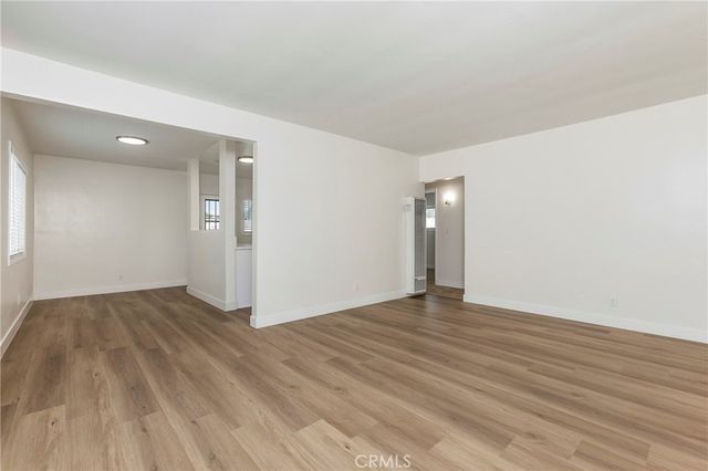 10327 Flora Vista Avenue, Bellflower, CA 90706