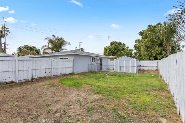 10327 Flora Vista Avenue, Bellflower, CA 90706