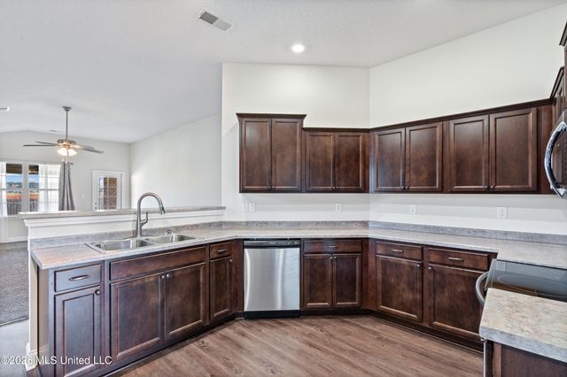 2520 Rutherford Drive, Southaven, MS 38672