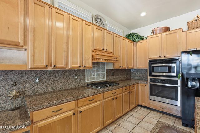 7693 W Sunlark Way, Tucson, AZ 85743