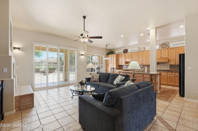 7693 W Sunlark Way, Tucson, AZ 85743