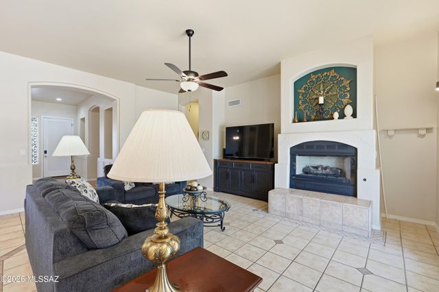 7693 W Sunlark Way, Tucson, AZ 85743