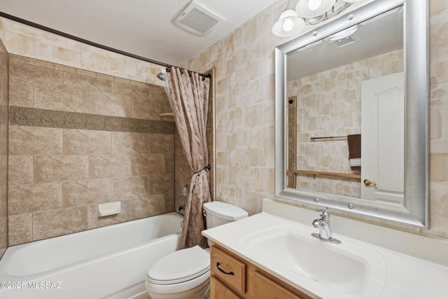 7693 W Sunlark Way, Tucson, AZ 85743