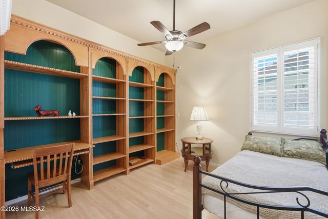 7693 W Sunlark Way, Tucson, AZ 85743