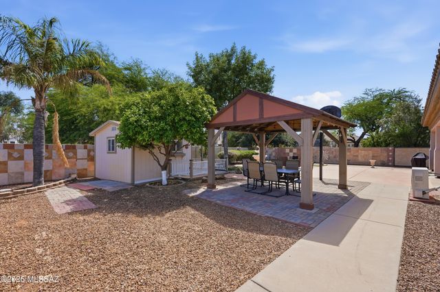 7693 W Sunlark Way, Tucson, AZ 85743