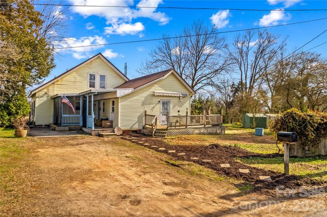 1022 Railroad Avenue, China Grove, NC 28023