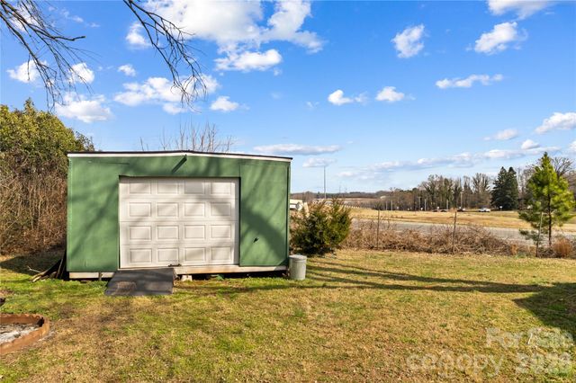 1022 Railroad Avenue, China Grove, NC 28023