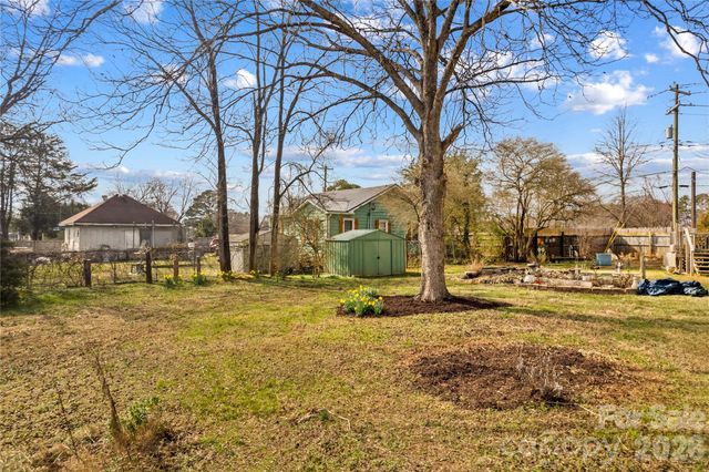 1022 Railroad Avenue, China Grove, NC 28023