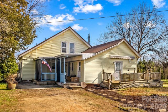 1022 Railroad Avenue, China Grove, NC 28023