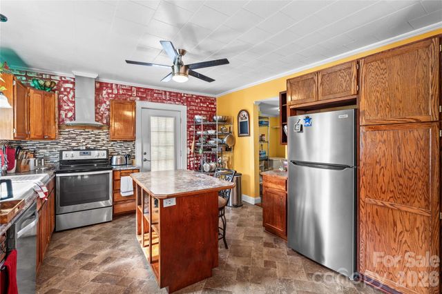 1022 Railroad Avenue, China Grove, NC 28023