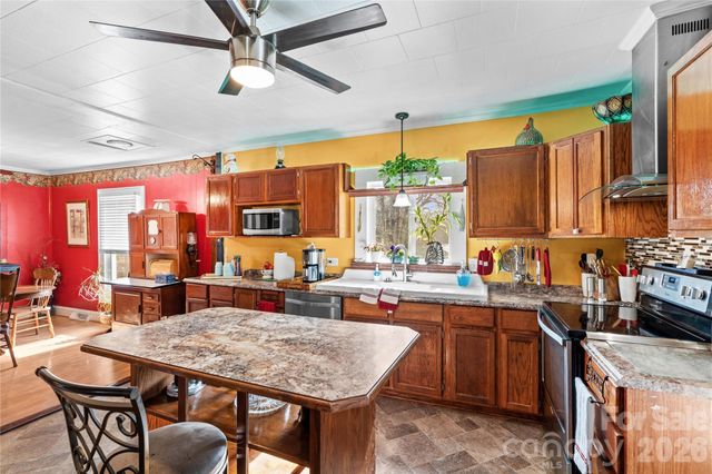 1022 Railroad Avenue, China Grove, NC 28023