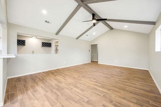 2114 Eagle Point Road, Crosby, TX 77532