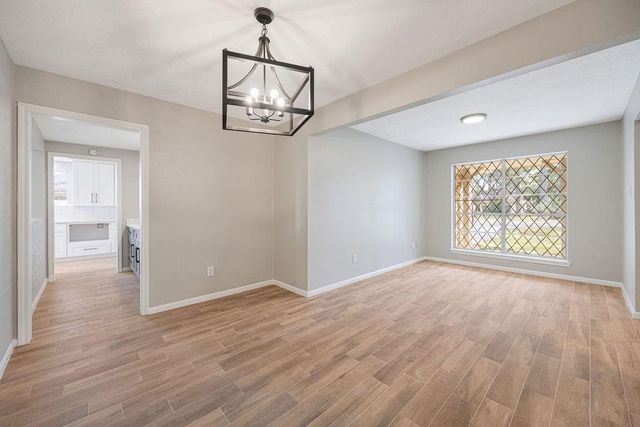 2114 Eagle Point Road, Crosby, TX 77532