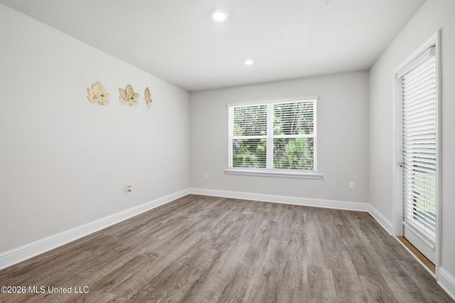 6587 Eastland Circle, Biloxi, MS 39532
