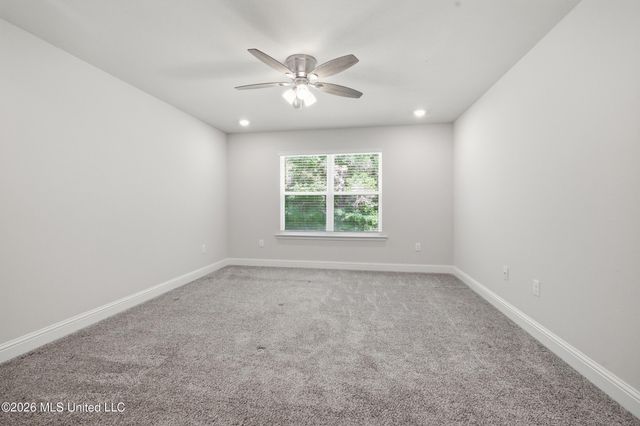 6587 Eastland Circle, Biloxi, MS 39532