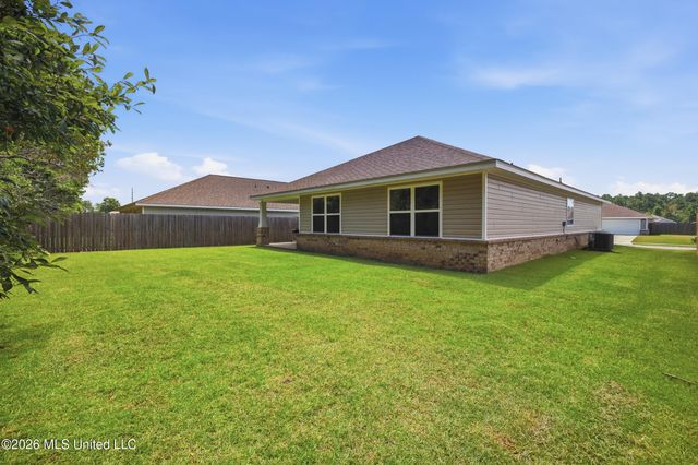 6587 Eastland Circle, Biloxi, MS 39532