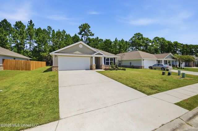 6587 Eastland Circle, Biloxi, MS 39532