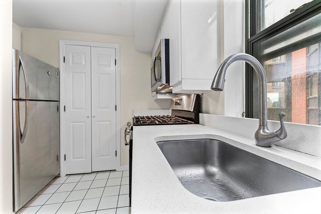 170 Tremont 1501, Boston, MA 02111