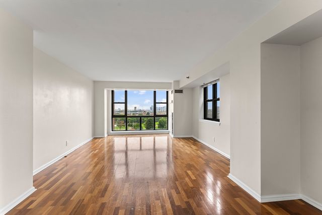 170 Tremont 1501, Boston, MA 02111