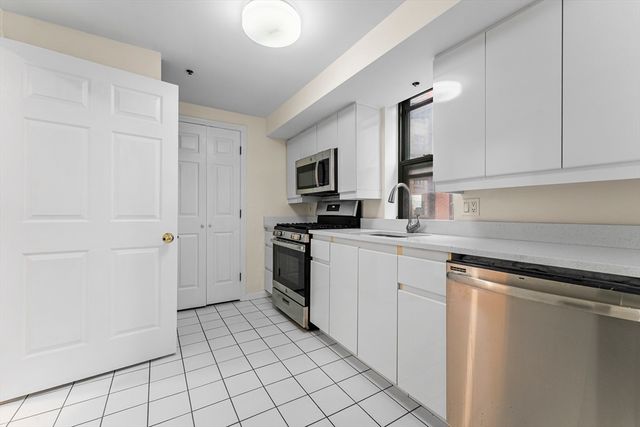 170 Tremont 1501, Boston, MA 02111