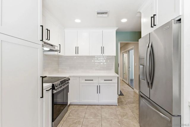 6454 Del Cerro Blvd, San Diego, CA 92120