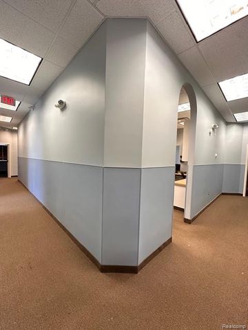 5084 VILLA LINDE Parkway 5, Flint, MI 48532