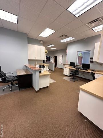 5084 VILLA LINDE Parkway 5, Flint, MI 48532