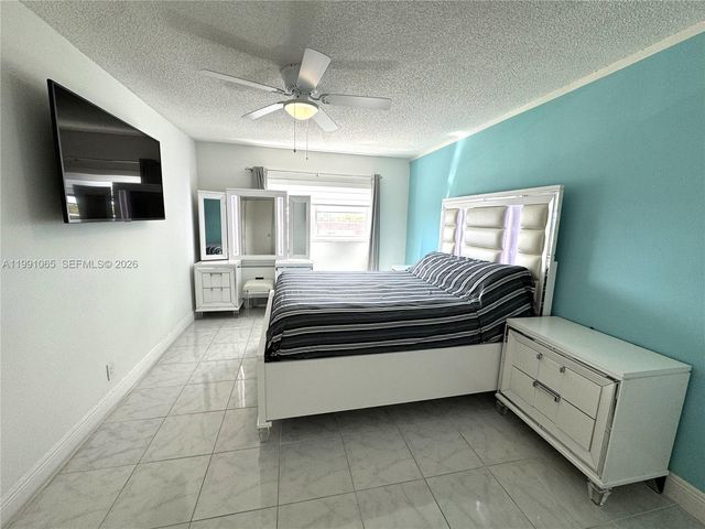 5300 Washington Street V407, Hollywood, FL 33021