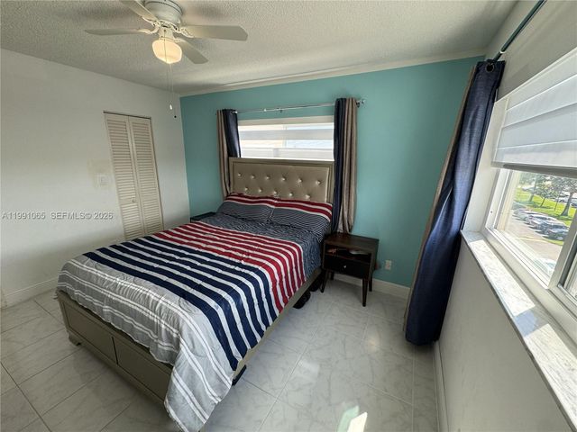 5300 Washington Street V407, Hollywood, FL 33021