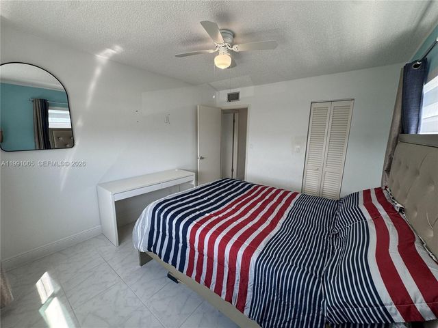 5300 Washington Street V407, Hollywood, FL 33021