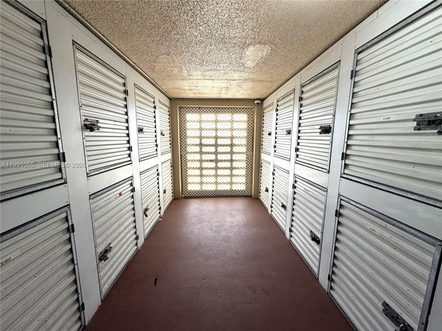 5300 Washington Street V407, Hollywood, FL 33021