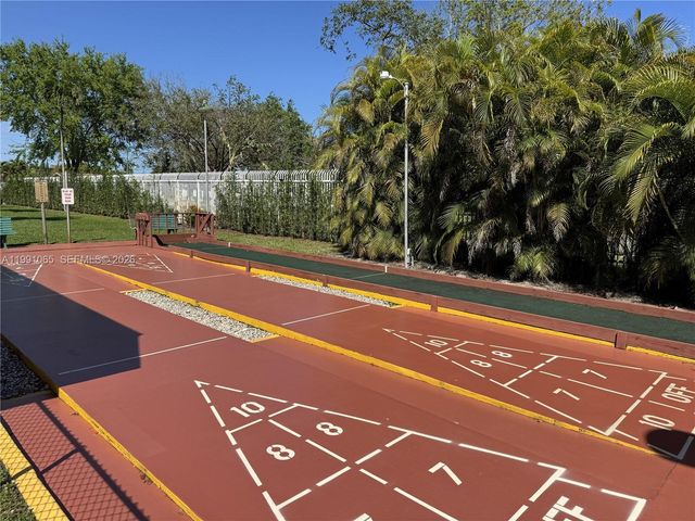 5300 Washington Street V407, Hollywood, FL 33021