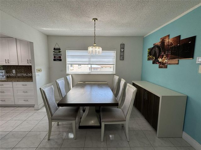5300 Washington Street V407, Hollywood, FL 33021