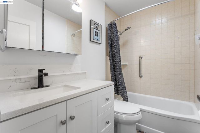 3270 Keith Ave, Castro Valley, CA 94546