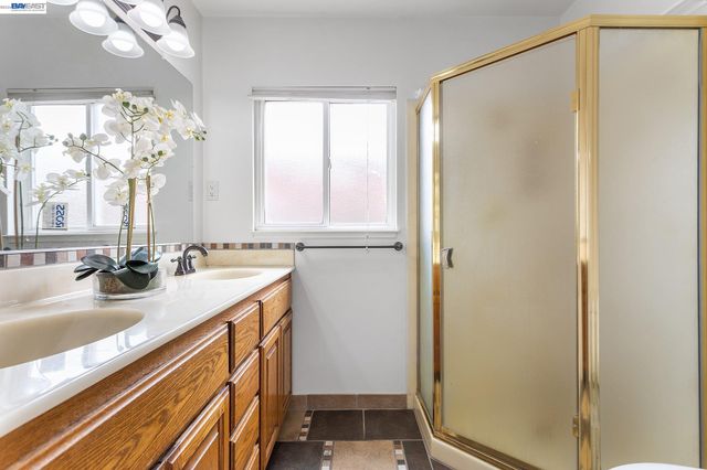 3270 Keith Ave, Castro Valley, CA 94546