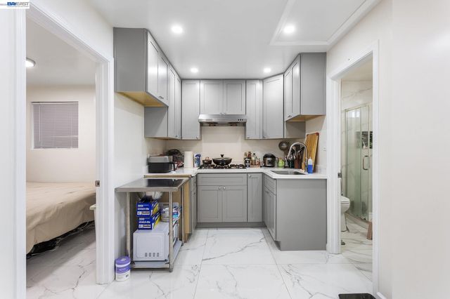 3270 Keith Ave, Castro Valley, CA 94546